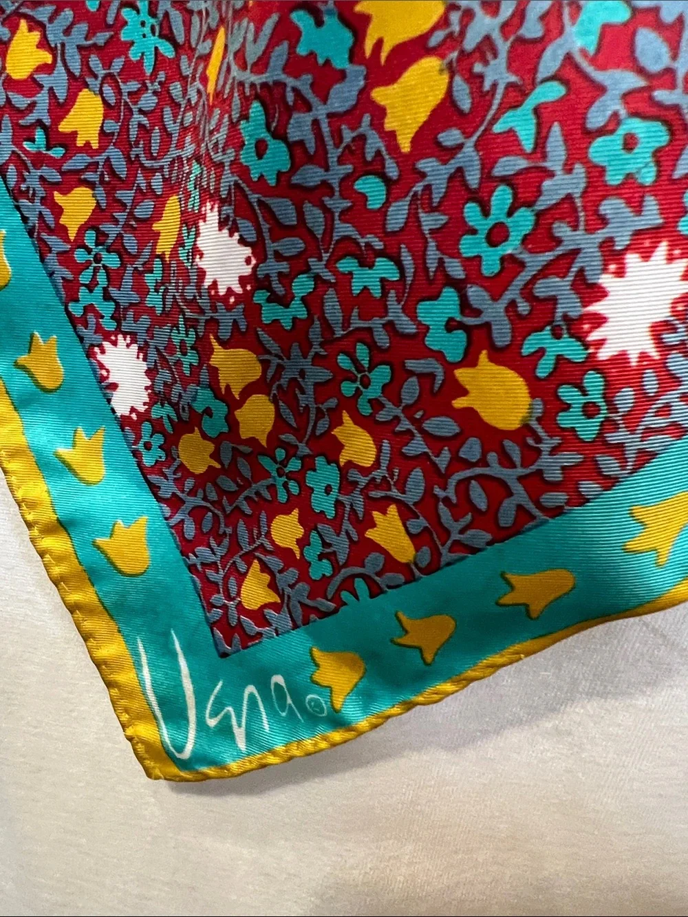 Vintage Vera Neumann Floral Patterned Silk Scarf  rayon silk blend 25“ square